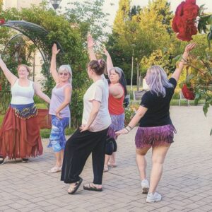 Záříové rozjezdy= Orientální břišní tance ve středu